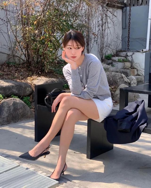 六郃彩：有點肉的女生，這麽穿簡直絕了！